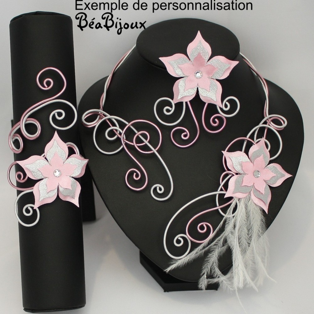 Collier mariage blanc argent + fleur + plumes Collier mariage blanc argent + fleur + plumes