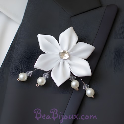 Broche mariage fleur blanche
