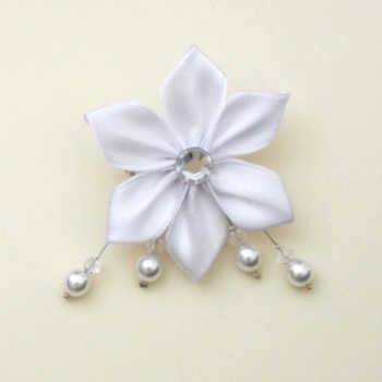 Broche mariage fleur blanche BRO348