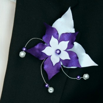 Broche boutonniere fleur et perles blanc violet BRO360B