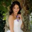 Broche ou boutonnière mariage fleur blanc violet BRO360b