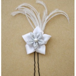 Epingle à cheveux fleur blanche argent plumes EPA340A