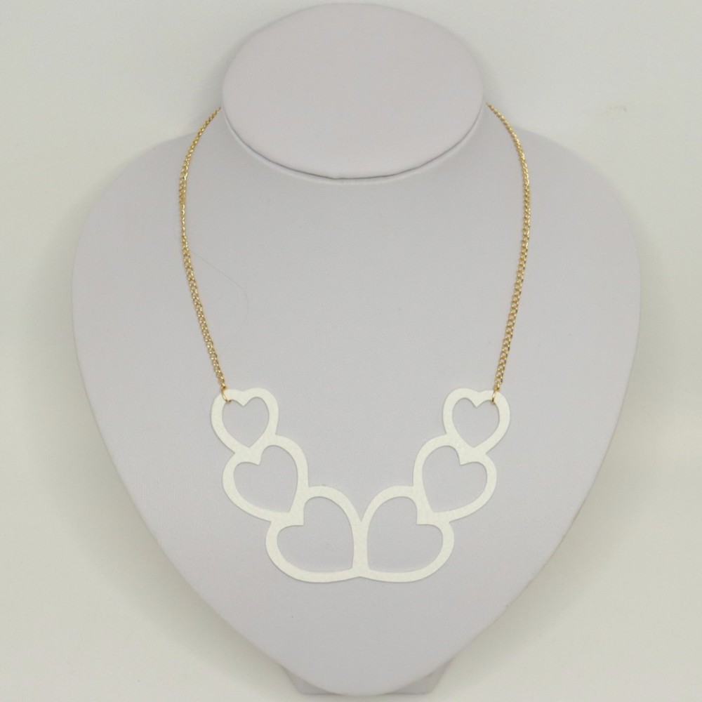 Boucles d'oreilles coeurs blanc