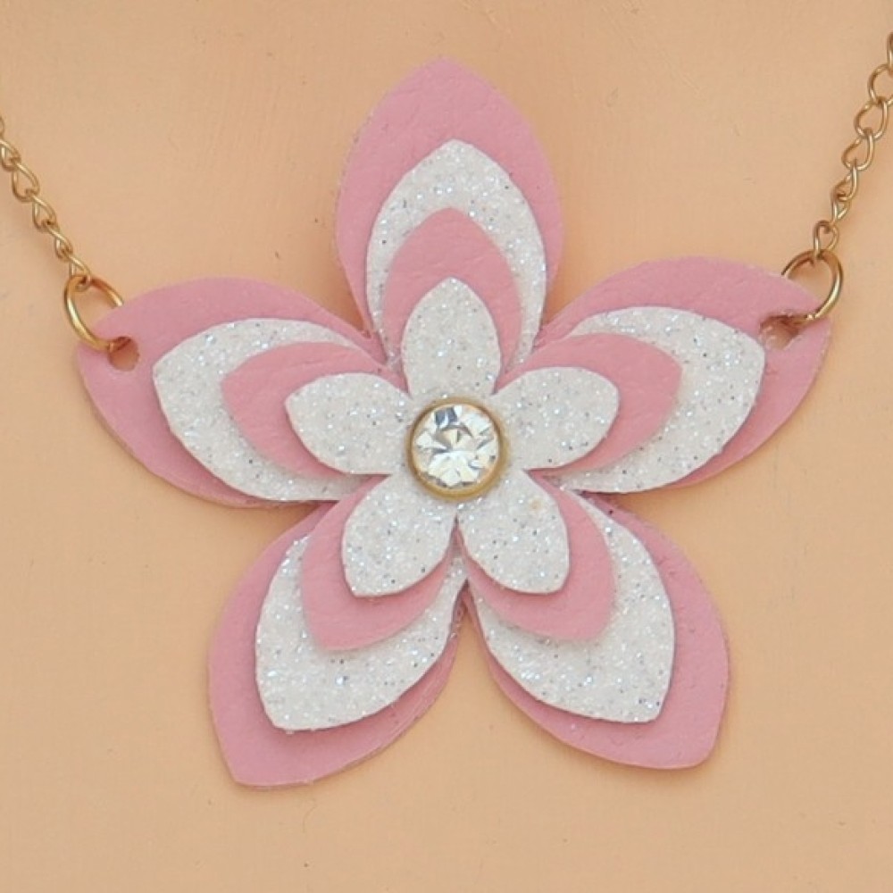 Collier pendentif fleur rose et blanc pailleté
