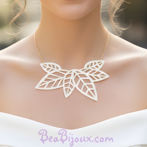 Collier mariage feuilles blanc