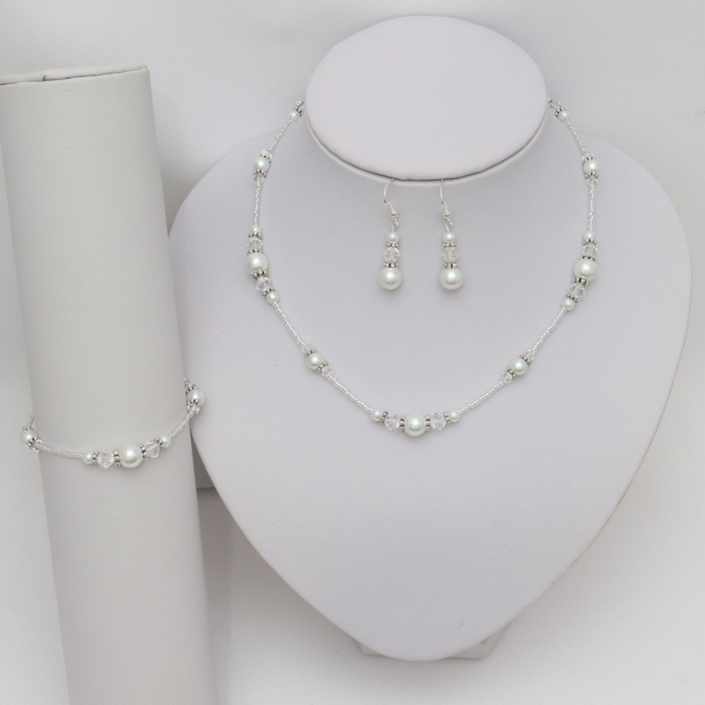 Parure mariage blanc et cristal Parure mariage blanc et cristal
