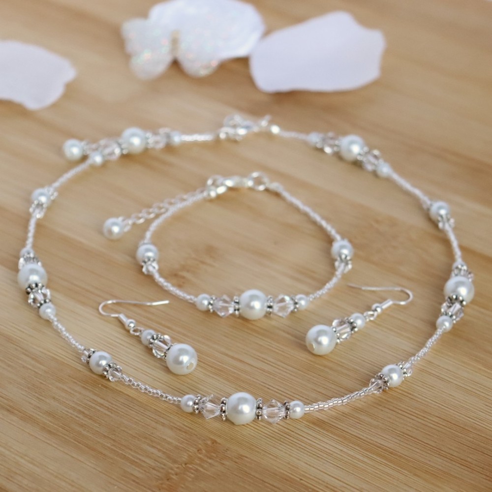 Parure mariage blanc et cristal Parure mariage blanc et cristal