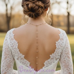 Bijou de dos perles blanches et dorées BD5010