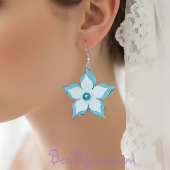 Boucles d'oreilles fleur turquoise blanc BO359