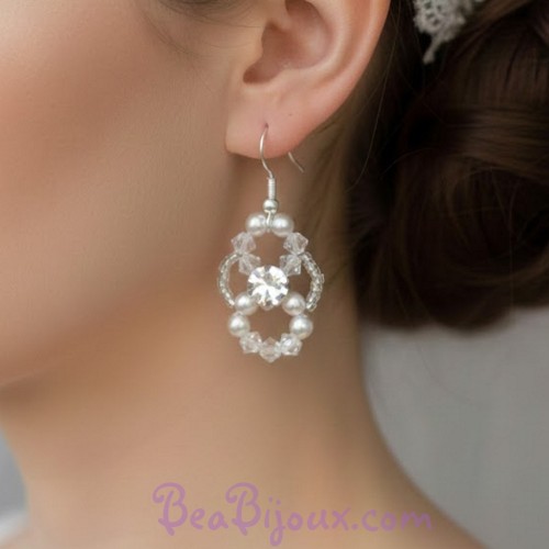 Boucles d oreilles blanc cristal strass