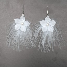 Boucles d'oreilles fleur plumes blanc BO1242A
