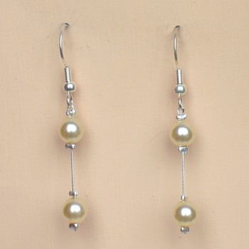 Boucles d oreilles mariage perles nacrées ivoire foncé BO1183A