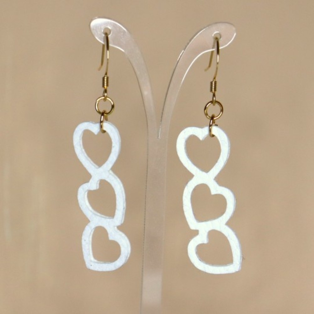 Boucles d'oreilles coeurs blanc