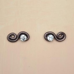 Boucles d'oreilles chocolat + strass BOA311