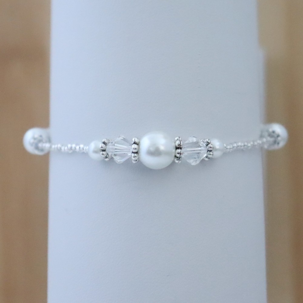 Bracelet mariage blanc nacré et cristal Bracelet mariage blanc nacré et cristal