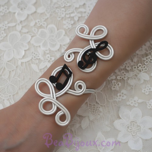 Bracelet mariage musique blanc et noir