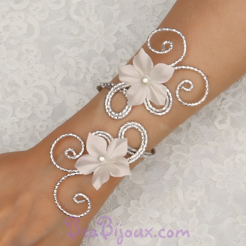 Bracelet de mariage argent fleurs soie blanches