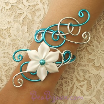 Bracelet mariage turquoise argent + fleur blanche BRA338
