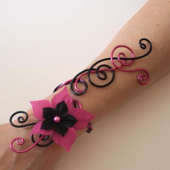 Bracelet mariage noir et fuchsia + fleur BRA315