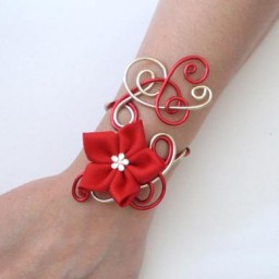 Bracelet mariage rouge doré fleur BRA324