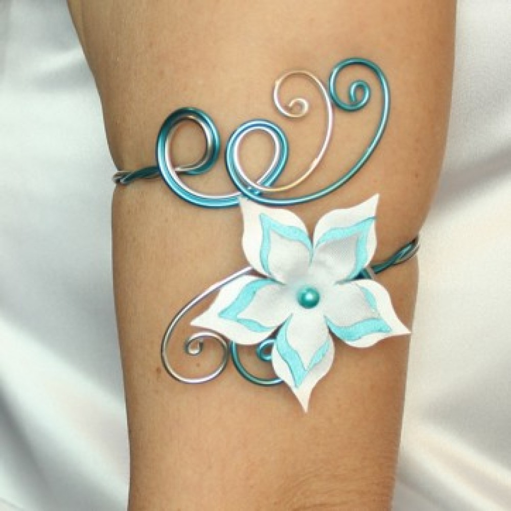 Bracelet brassard fleur blanc turquoise