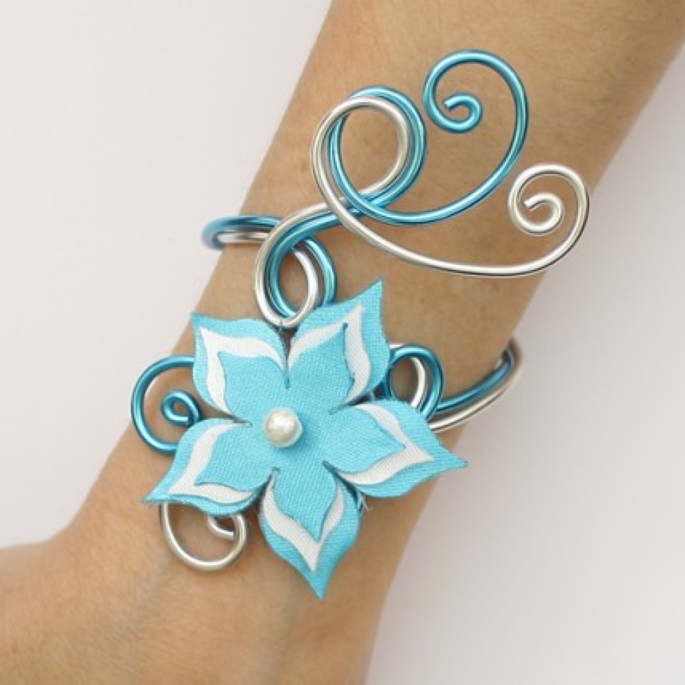 Bracelet mariage fleur turquoise blanc