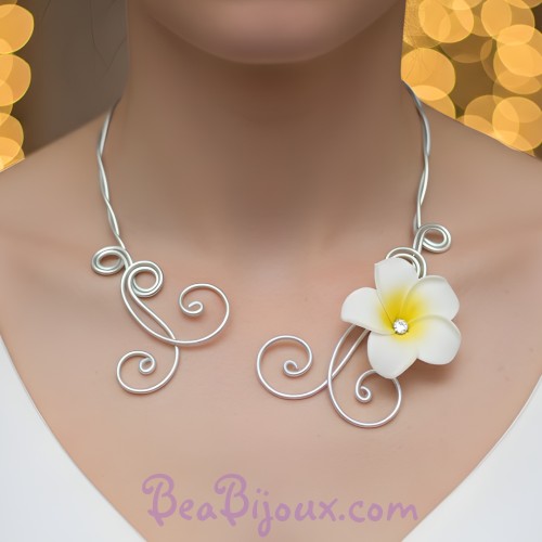 Collier mariage fleur de tiaré