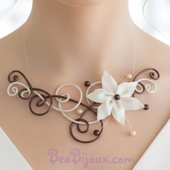 Collier mariage ivoire et chocolat + fleur COA233
