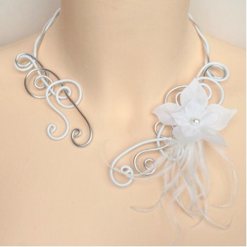 Collier mariage blanc argent + fleur + plumes COA314