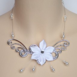 Collier mariage argent et fleur blanche COA348