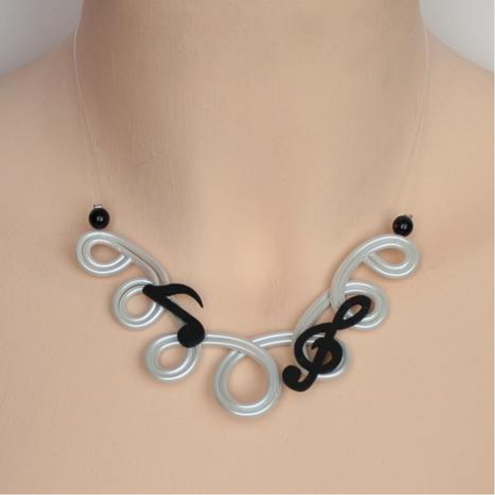 Collier mariage musique blanc et noir Collier mariage musique blanc et noir