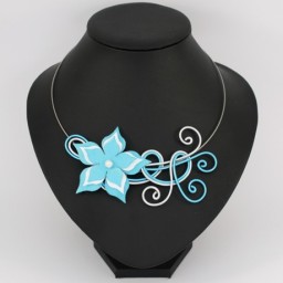 Collier mariage fleur bleu turquoise et blanc COA359