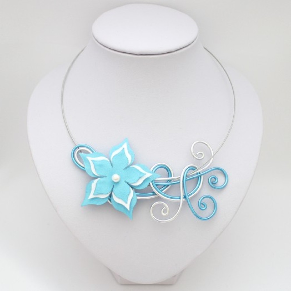 Collier mariage fleur bleu turquoise et blanc
