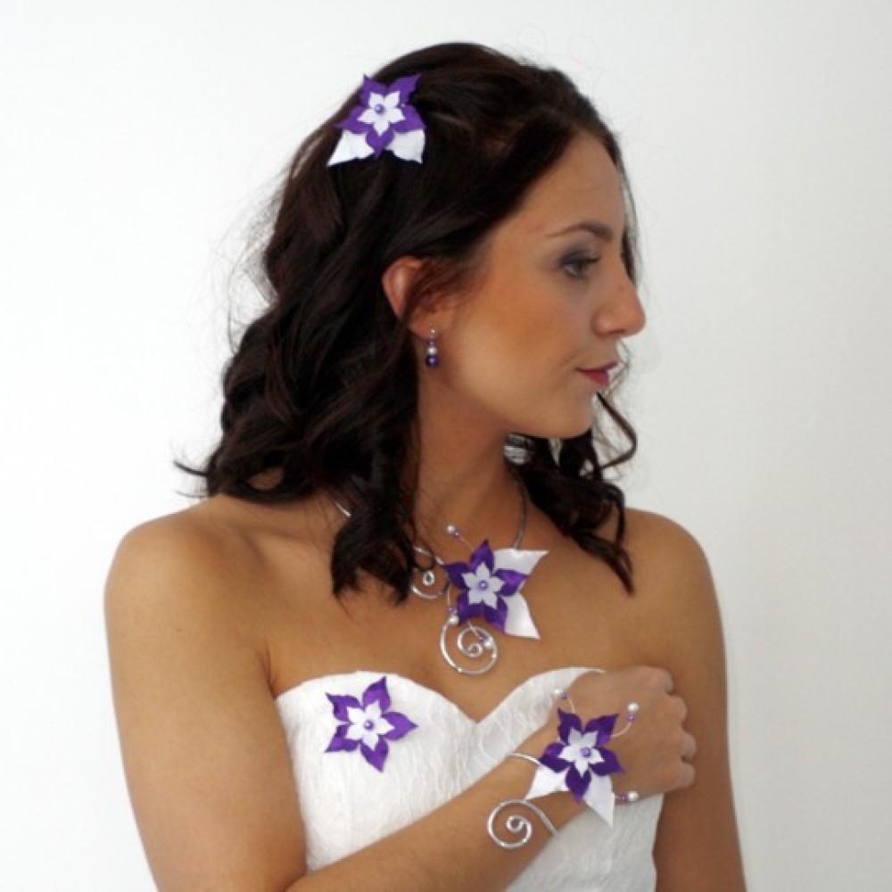 Collier mariage fleur blanc violet