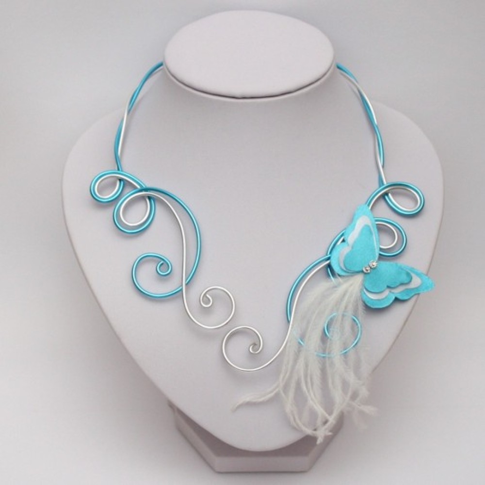 Collier mariage papillon blanc et bleu turquoise