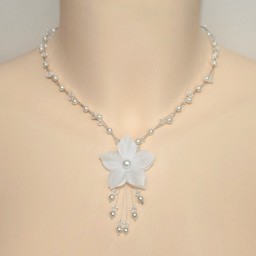 Collier mariage fleur blanc cristal CO1240A