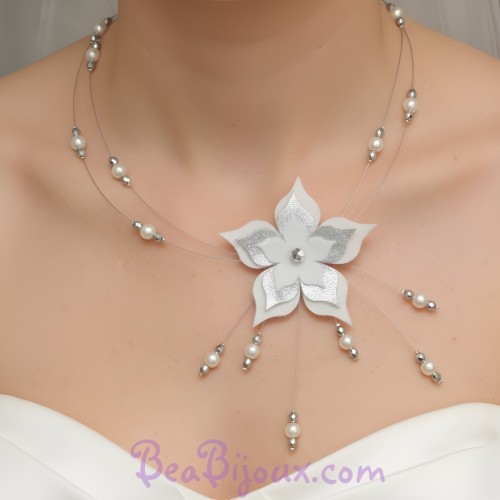 Collier mariage fleur blanc argent