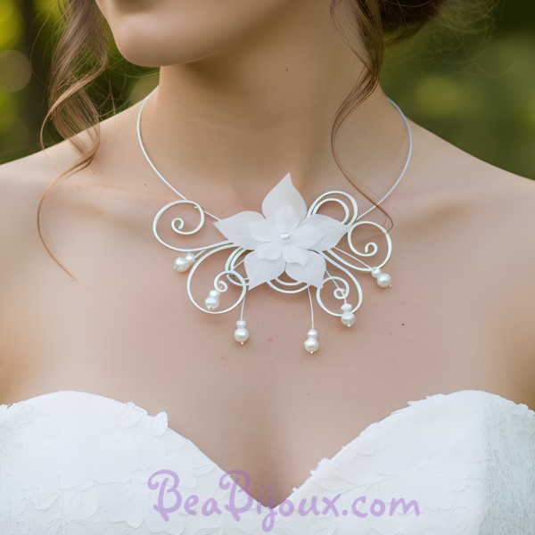 Accessoires mariée : colliers perle, strass, fleur, jonc, Dax, Mont de Marsan, Landes