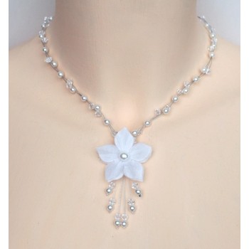 Collier mariage fleur blanc cristal CO1240A