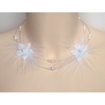 Collier mariage fleurs plumes blanc CO1242A