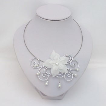 Collier mariage blanc et fleur CO1280A