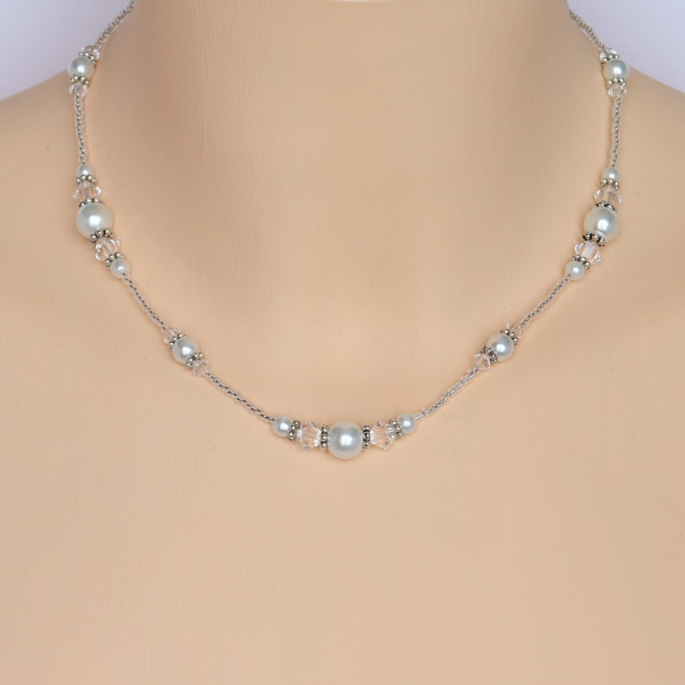 Collier mariage blanc et cristal Collier mariage blanc et cristal