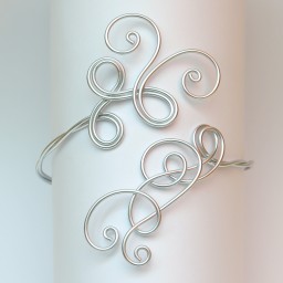 Brassard argenté + strass pour Myriam