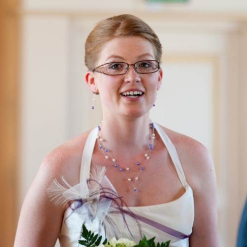 Bijoux de mariage blanc violet de Delphine