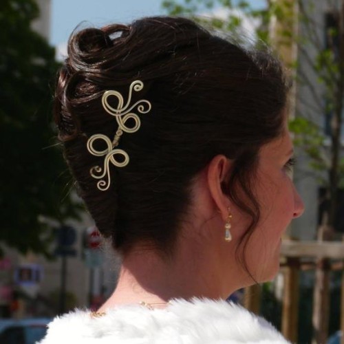 Accessoire de coiffure vanille et champagne de mariage d'Elise2