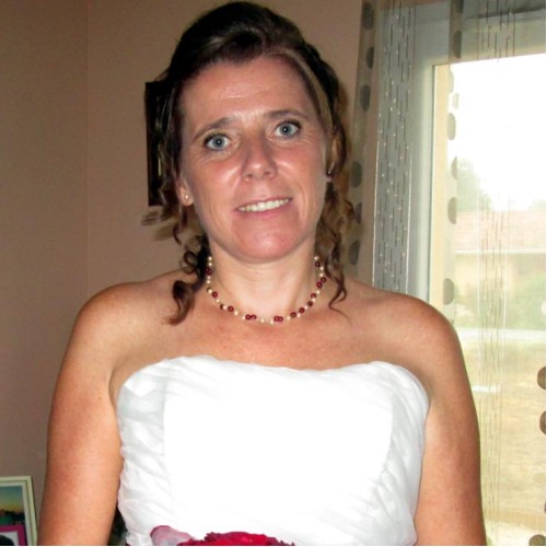 Collier de mariage ivoire bordeaux de Catherine